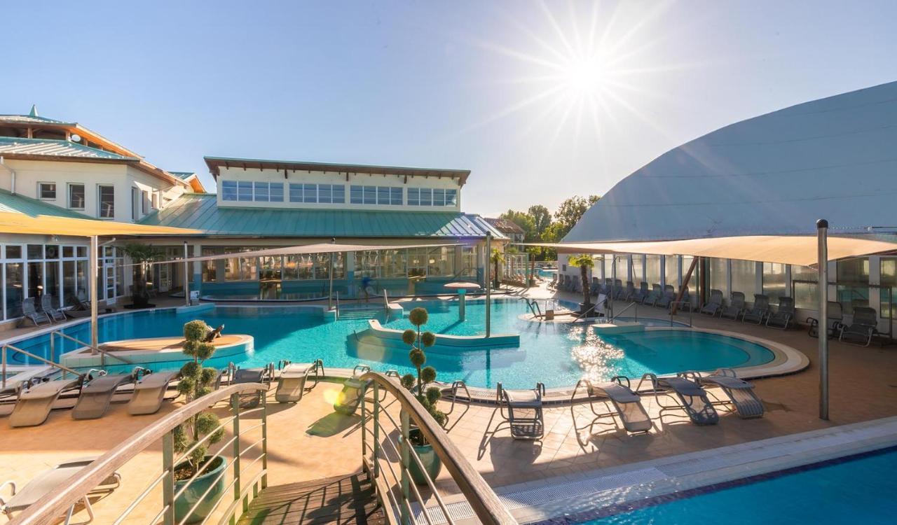 The Doors Luxury Apartment Мошонмадьяровар Экстерьер фото